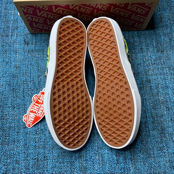 NWT Vans Classic Slip On Slime Flame Sneakers - Picture 5 of 7